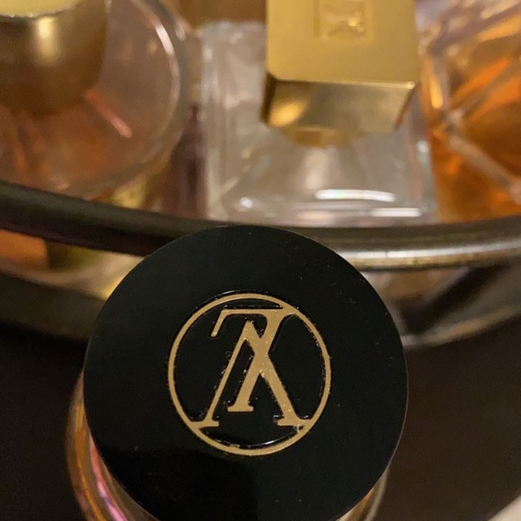 Louis Vuitton Rose de Vents 3.4oz 🌟used a few times🌟 refer to the photo’s - Picture 5 of 7